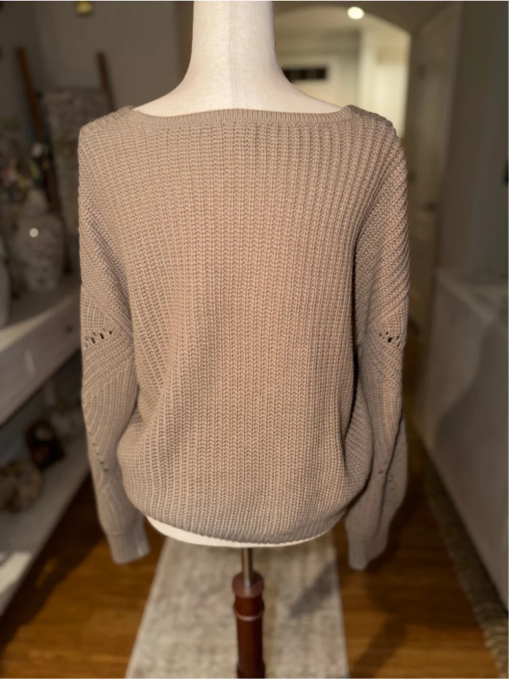 Women's Moon & Madison V-Neck Knit Sweater Beige Size M
